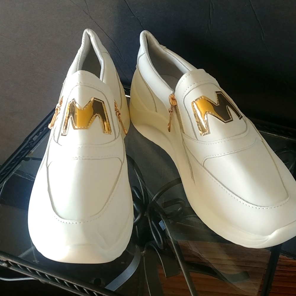 Ladies Running shoes BNWOB